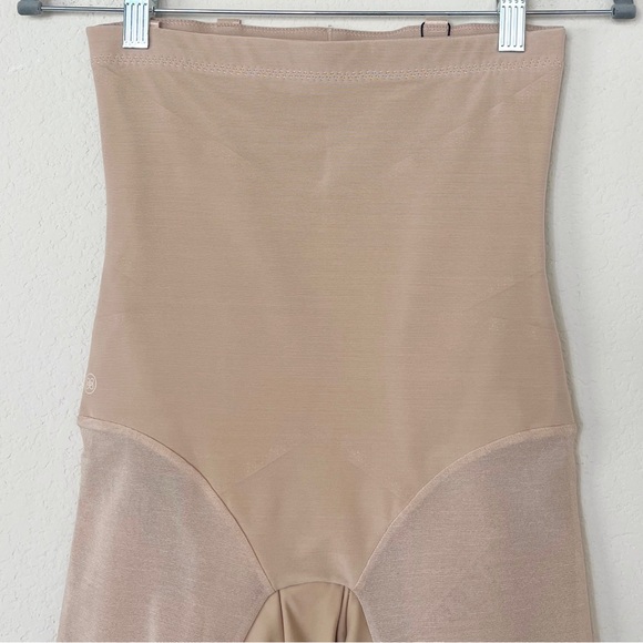 Honeylove Women's Superpower Shorts Sand
Brown Compression Flexible Boning Small - Picture 6 of 14